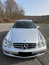 Mercedes-Benz CLK 280 Avantgarde  - Mercedes-Benz CLK 280 aus 2005