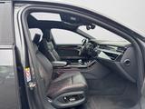 Audi S8 *HD-MATRIX PANO HUD B&O AHK* - Audi S8: Limousine
