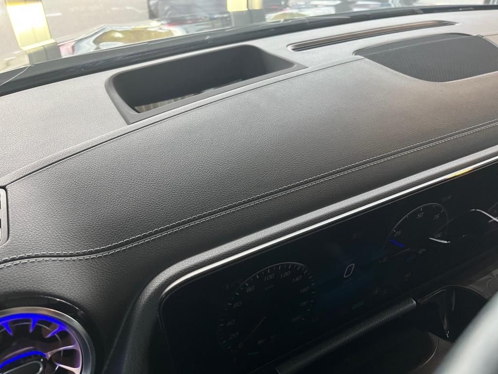 Fahrzeugabbildung Mercedes-Benz EQA 250 Pano 360 ACC KeyLess PDC SHZ LED elSitz