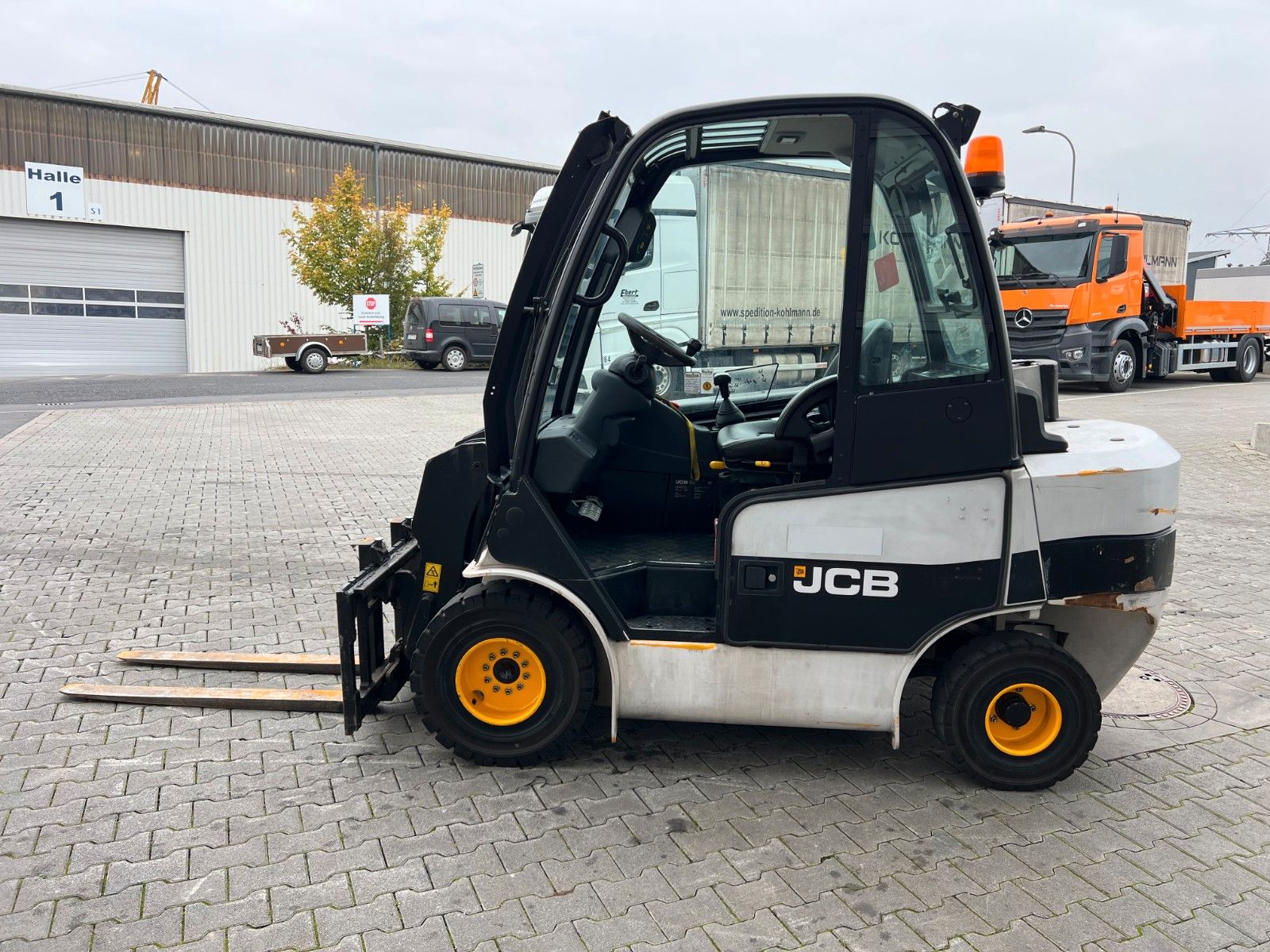 Fahrzeugabbildung JCB TLT 30D 2WD / nur 1.948h!