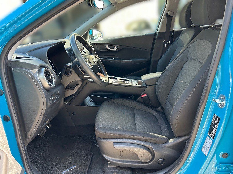 Fahrzeugabbildung Hyundai KONA EV 64kWh TREND NAV/ASSIST-P AHK 1HD HUD+LED