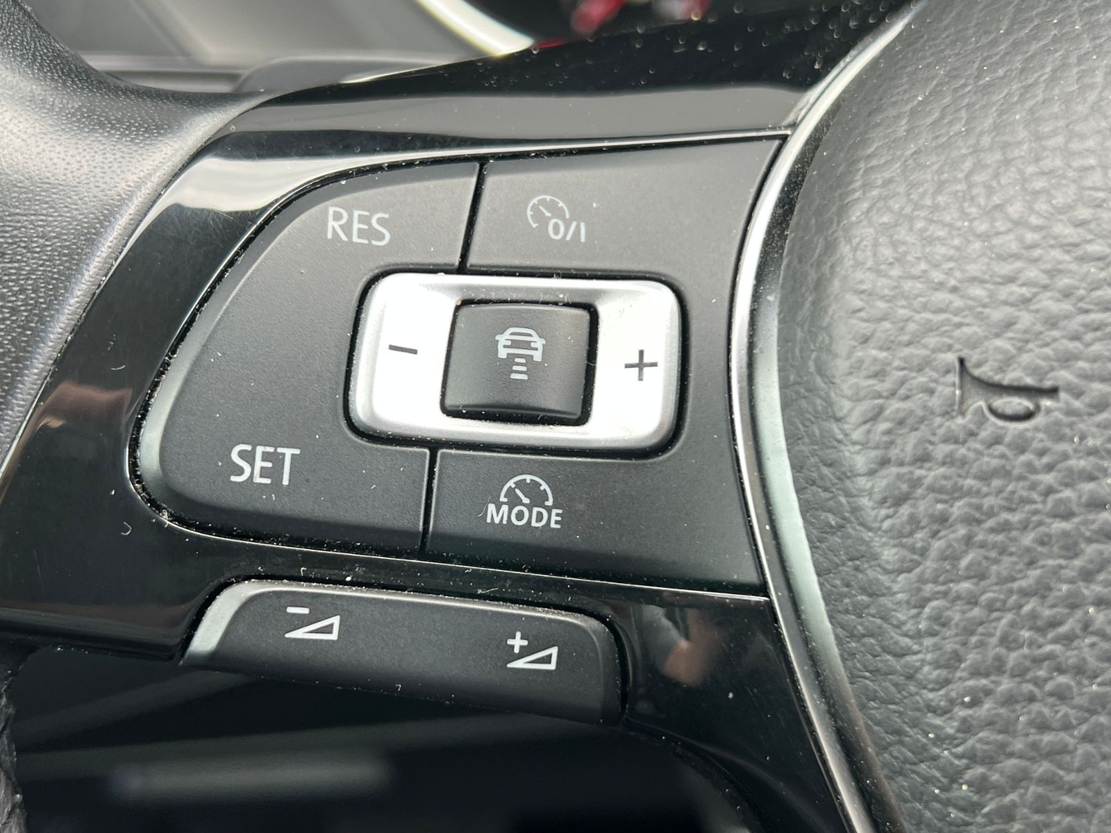 Fahrzeugabbildung Volkswagen Tiguan Allspace Highline 2.0 TDI DSG 4MOTION *AH