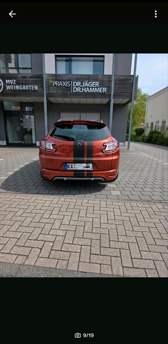 Renault Megane 2011 — photo 8