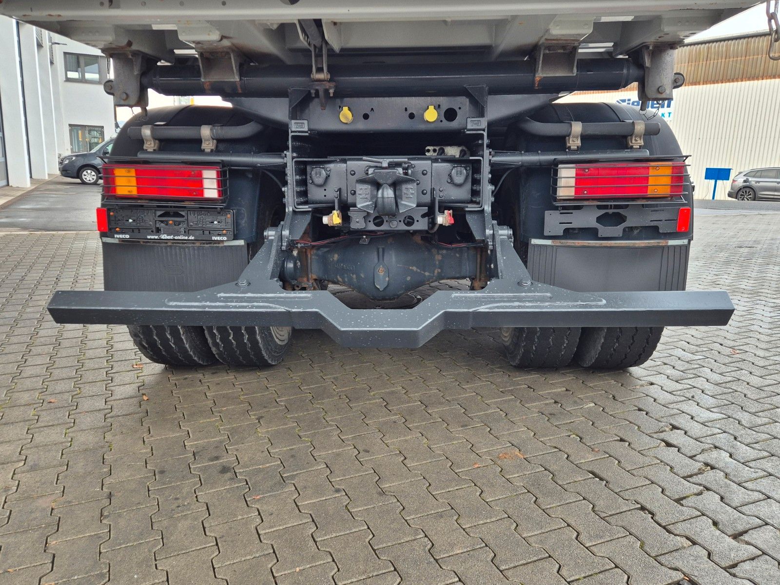 Fahrzeugabbildung Iveco Trakker AT260T41W 6x6 Meiller AHK