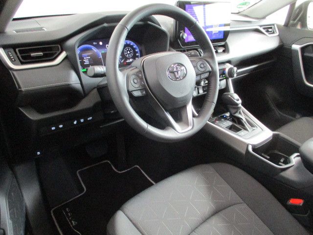 Fahrzeugabbildung Toyota RAV4 Hybrid 4x2 Team Deutschland