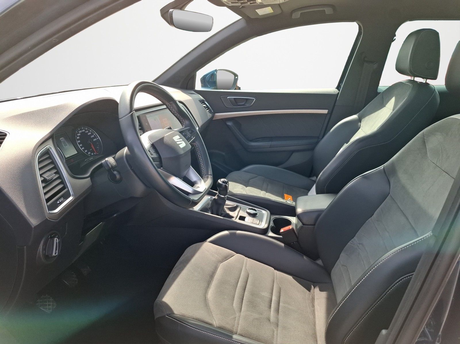 SEAT Ateca 1.5 TSI ACT Xperience KLIMA / AHK / NAVI / - Image 9