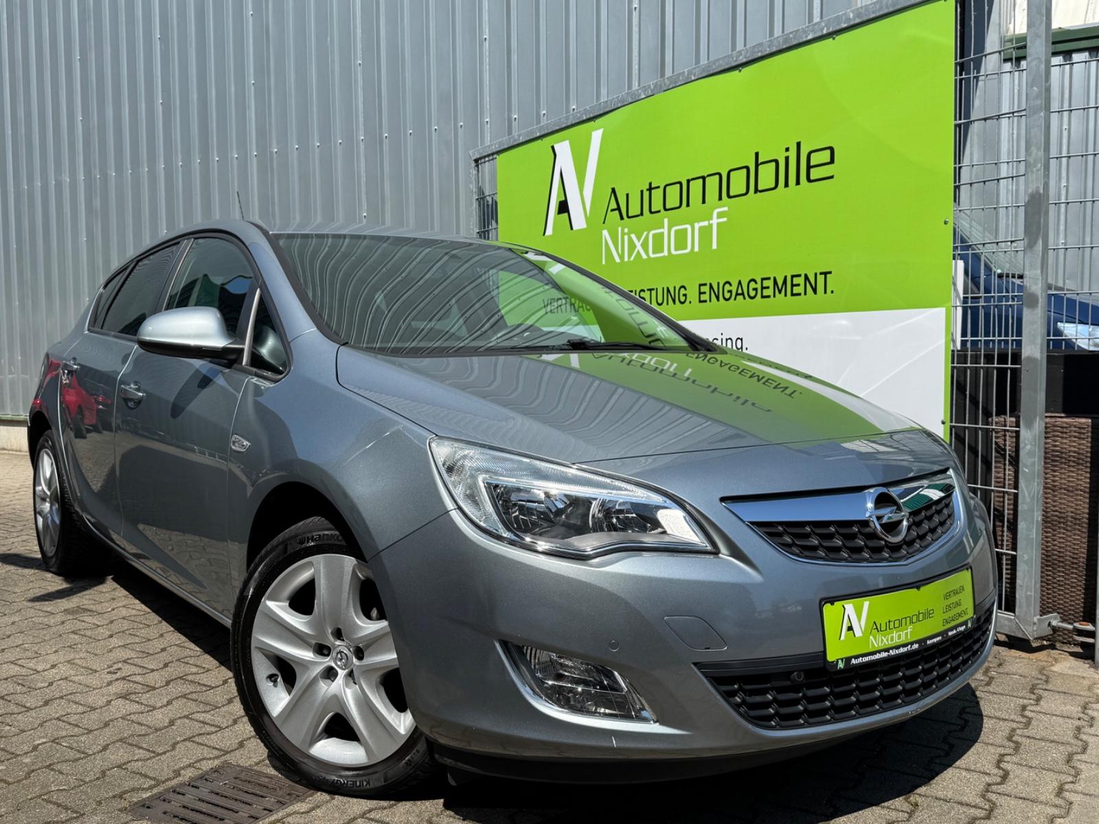Opel Astra J Lim. 5-trg. Design Ed. PDC v+h, LHZ, SHZ