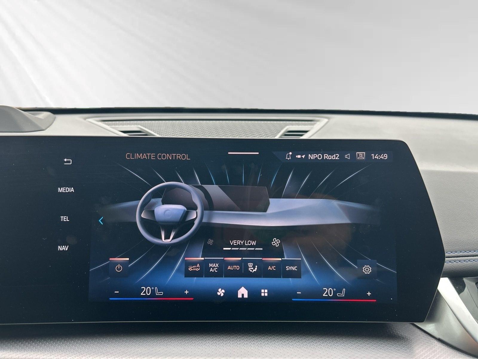 BMW iX1 xDrive30 M Sport AHK Pano Head-Up H/K, миниатюра 30