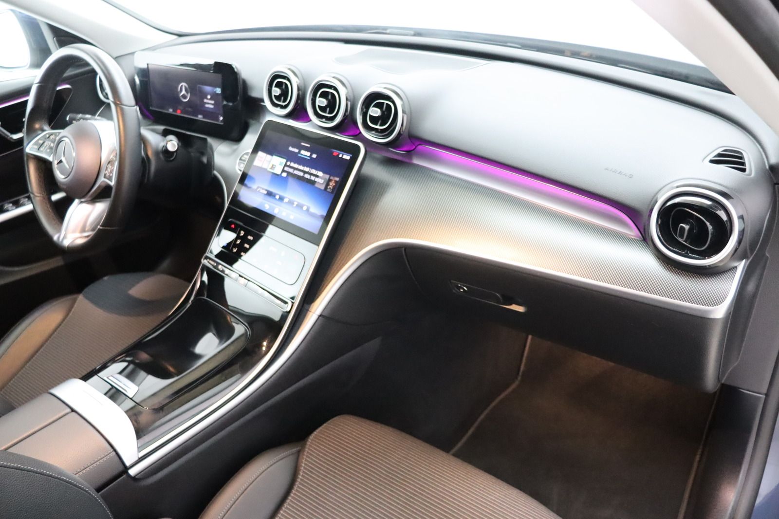 Fahrzeugabbildung Mercedes-Benz C 220 T d 4Matic Standhzg. * LED *