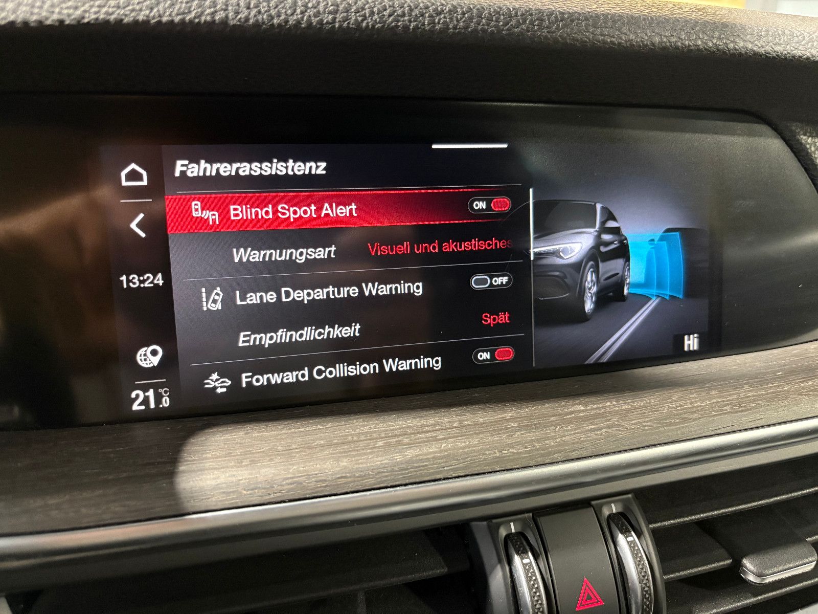 Fahrzeugabbildung Alfa Romeo Stelvio Ti Q4/MEMORY/ACC/NAVI/KAMERA/SHZ/KLIMA