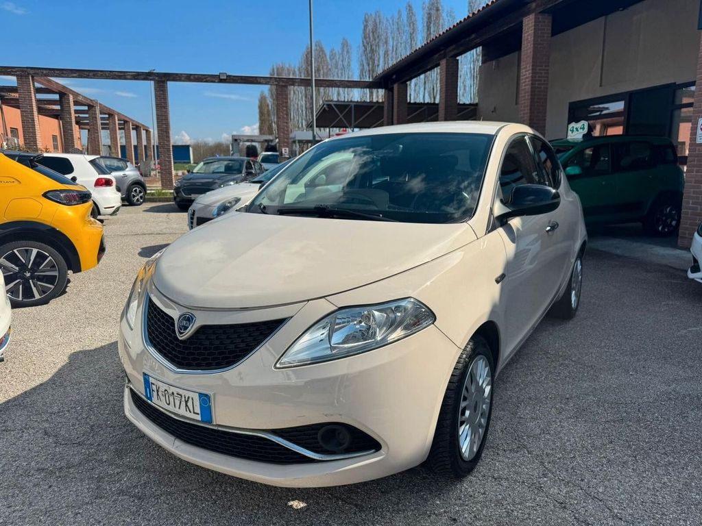 Image of Lancia Ypsilon