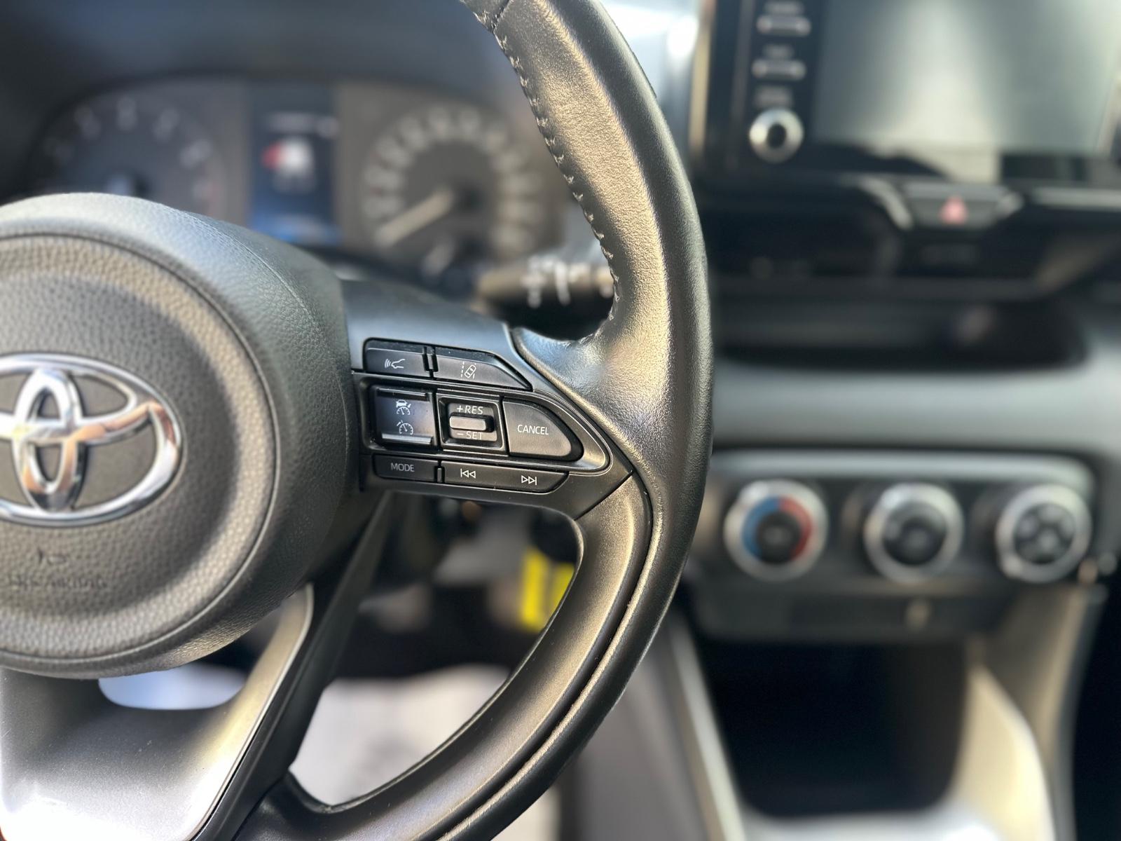Toyota Yaris Comfort/KLIMA/GJR/KAM/TÜV NEU/ACC/FREISPRE