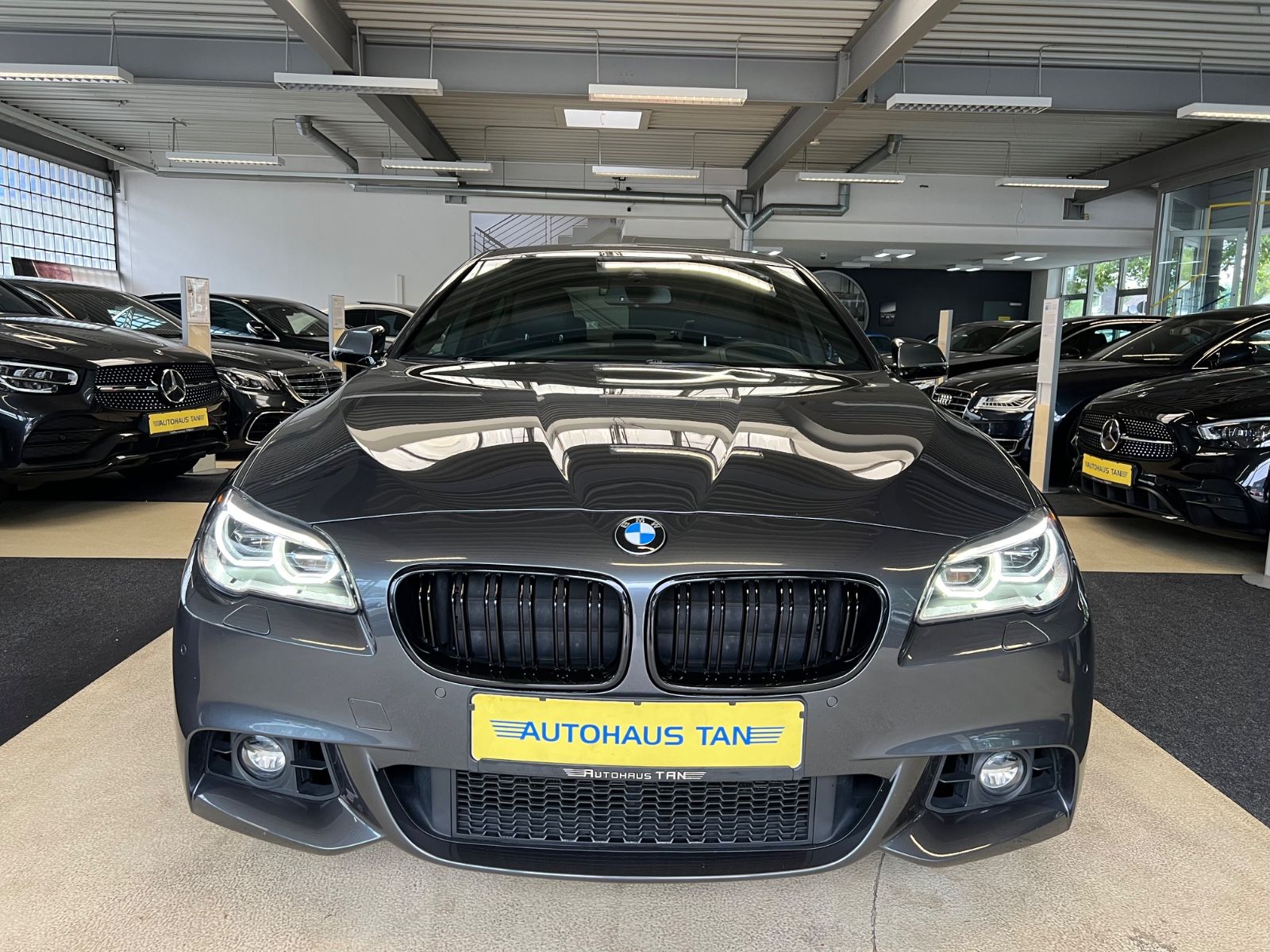 Fahrzeugabbildung BMW 530 5 Lim. M SPORT PAKET * LCI * HEAD-UP*