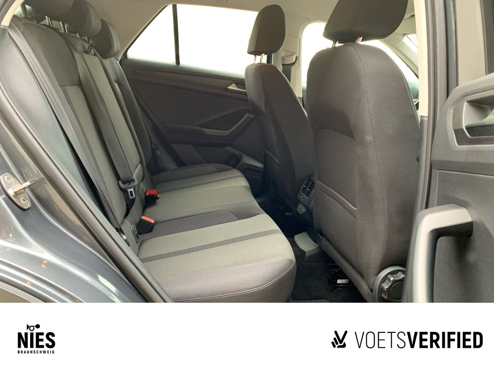 Volkswagen T-Roc - Bild 15