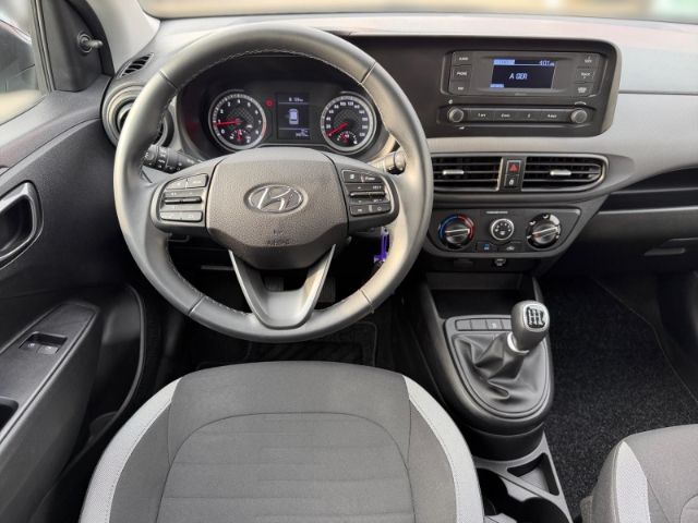 Fahrzeugabbildung Hyundai i10 Select DAB Tempomat Bluetooth  Spurhalteass.