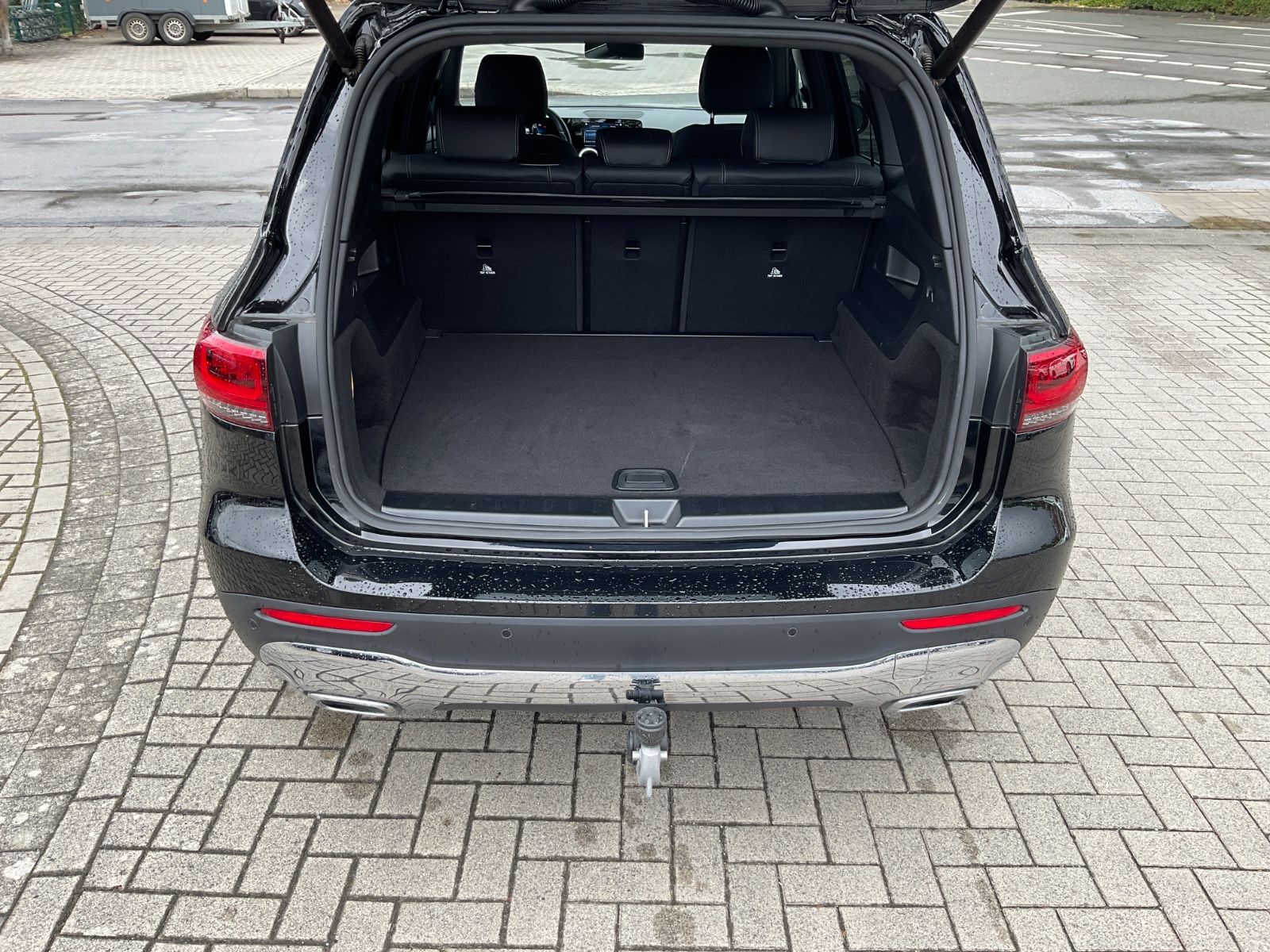 Fahrzeugabbildung Mercedes-Benz GLB 200 d DCT,LED,AHK,el.Heckklappe,Navi