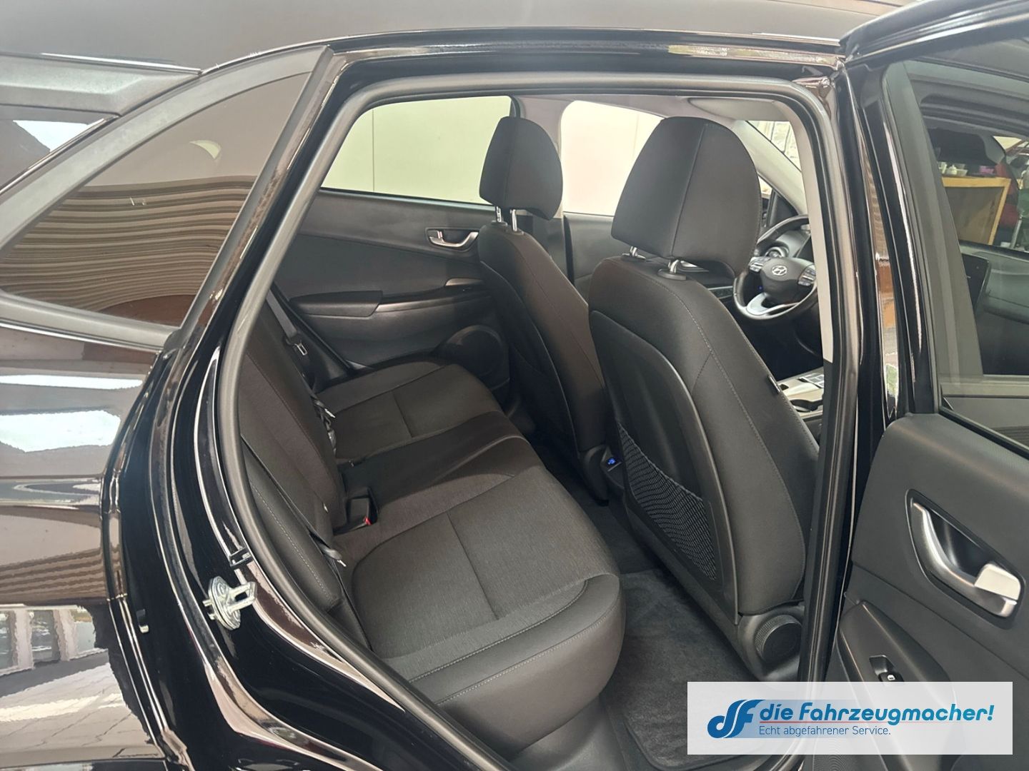 Fahrzeugabbildung Hyundai KONA Trend Elektro 2WD Navi Soundsystem LED ACC