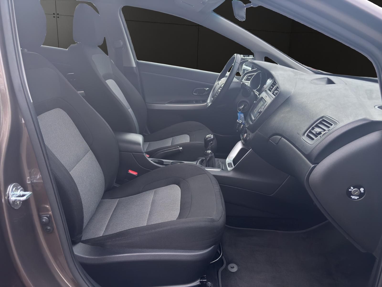 Ceed UEFA Euro 2016 1.4 KAT SHZ KLIMAAUTO RFK