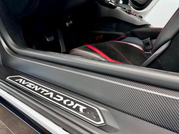 Lamborghini Aventador LP 750-4 Superveloce Roadster 1of500