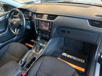 Skoda Octavia Combi Soleil *ACC*NAVI*PDC*SZHZ*APPLE*