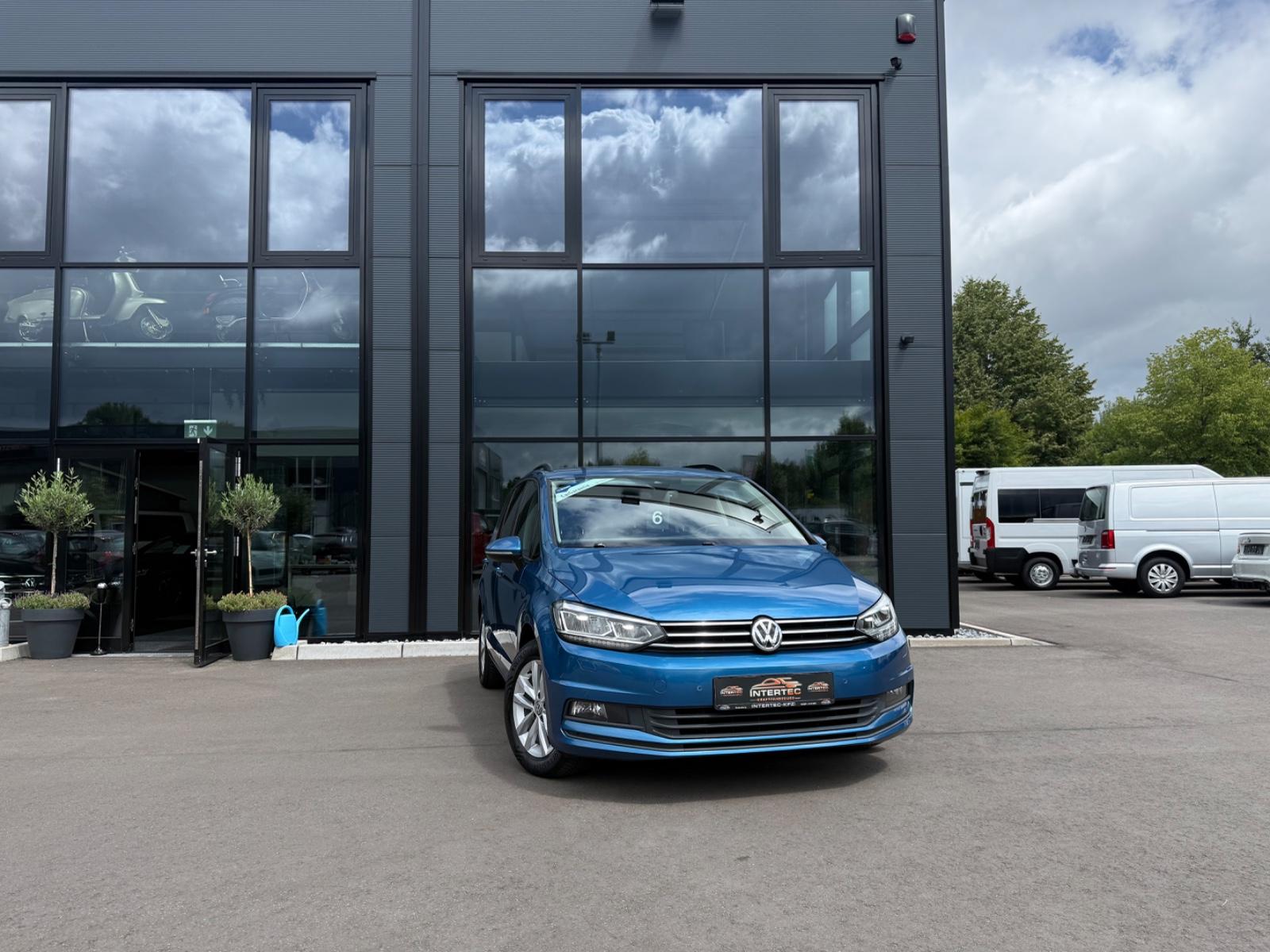 Volkswagen Touran Comf. DSG*ACC*NAVI*LED*CAM*PDC*SHZ*AHK*