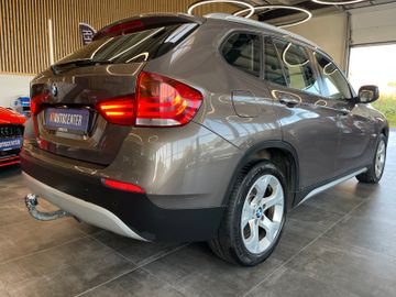 BMW X1 sDrive 18d *NAVI*BI-XENON*AHK*TEMPOMAT*SZ.HZ.