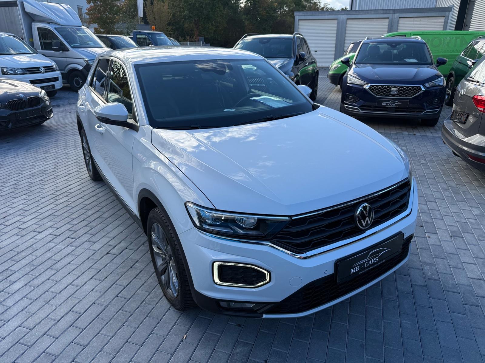 Volkswagen T-Roc Sport 4Motion*AUTO*LED*NAVI*AHK
