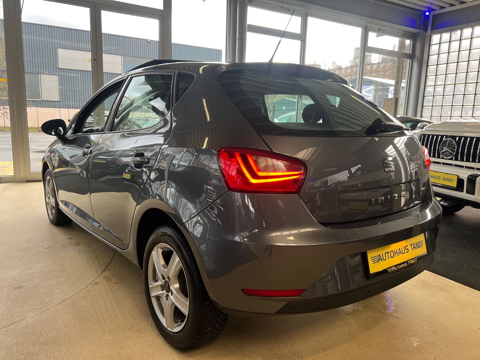 Fahrzeugabbildung SEAT Ibiza Style 1.4 TDI*NAVI*ALCANTARA*PANORAMADACH*