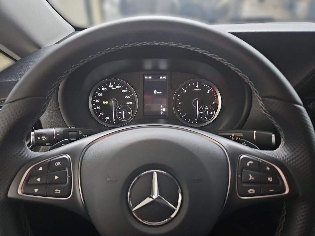 Fahrzeugabbildung Mercedes-Benz Vito 119 Tourer extralang 8 Sitze Standhzg. LED