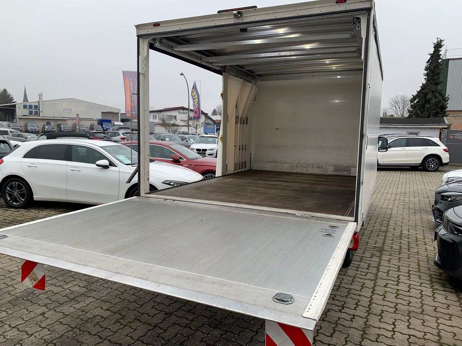 Fahrzeugabbildung Volkswagen Crafter Pritsche 35 mittell. LBW#Schiebeplane#Ka