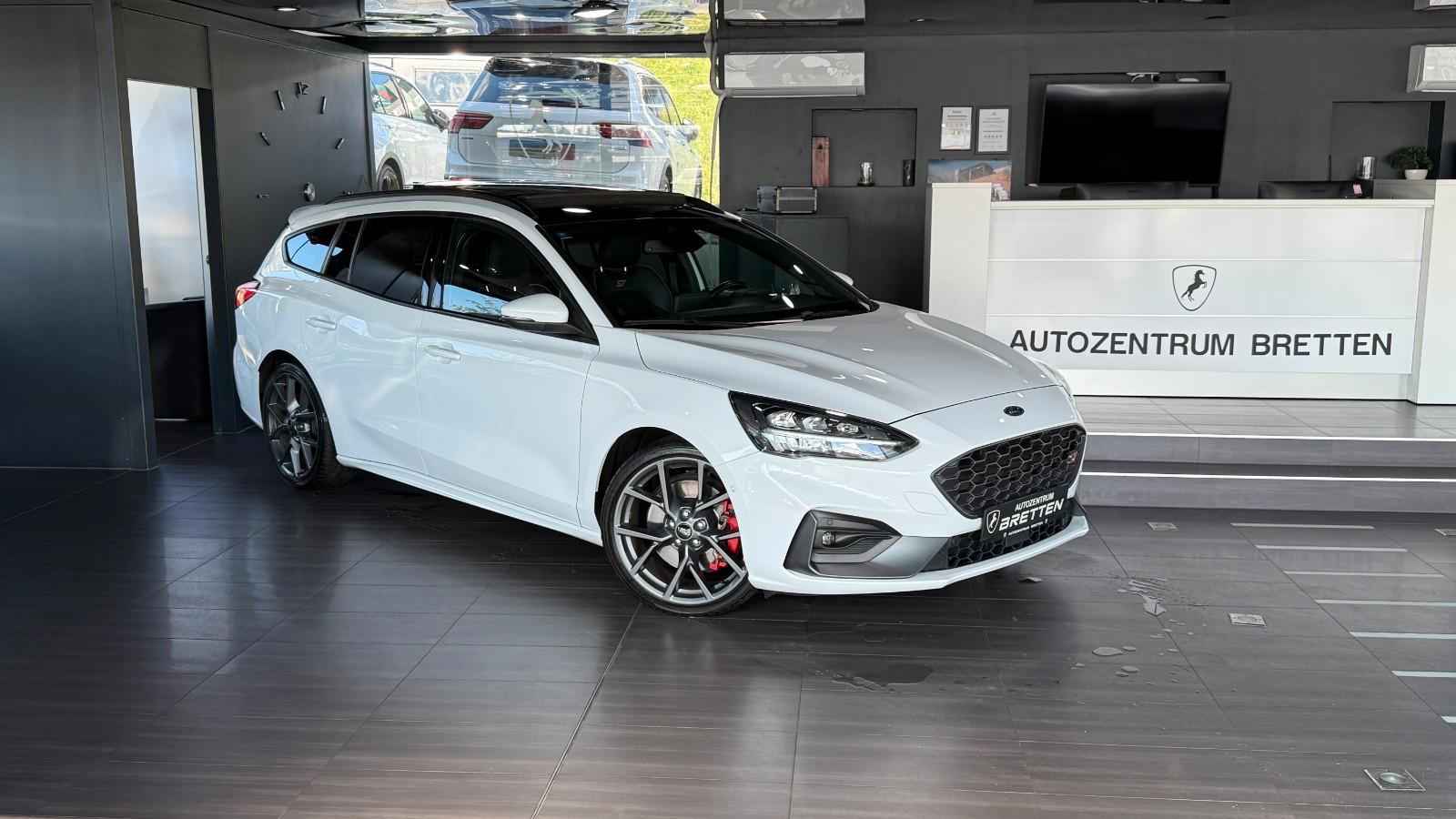 Ford Focus Turnier ST Automatik*Pano*Kamera*HuD