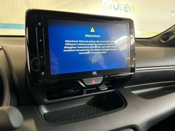 Toyota Yaris - 10