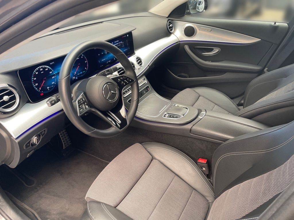 Fahrzeugabbildung Mercedes-Benz E 220 dT 4M All-Terrain Avantg. AHK Airmatic 360