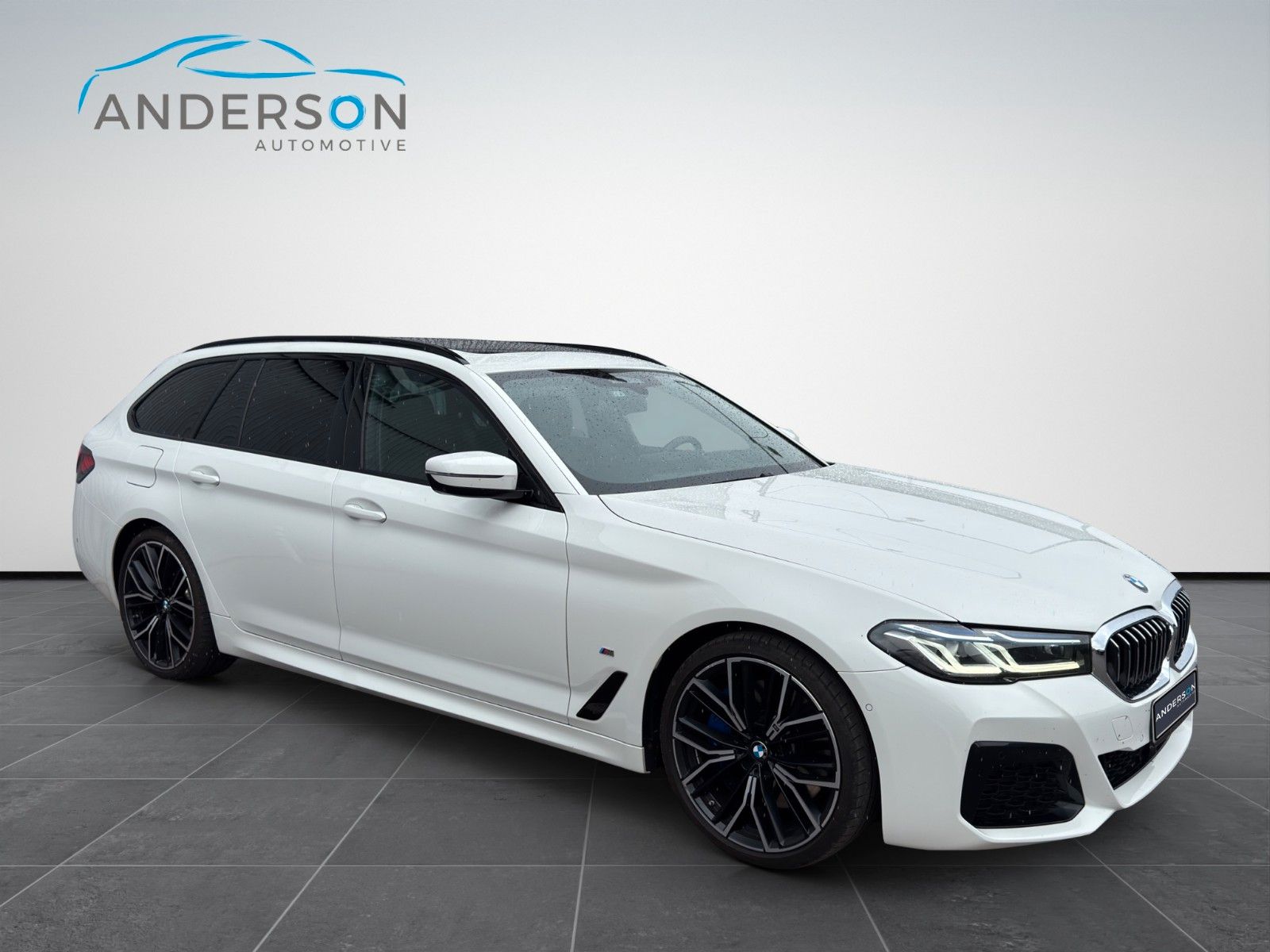 Fahrzeugabbildung BMW 540D XDRIVE M SPORT LASER 360° AHK HUD H&K BROWN