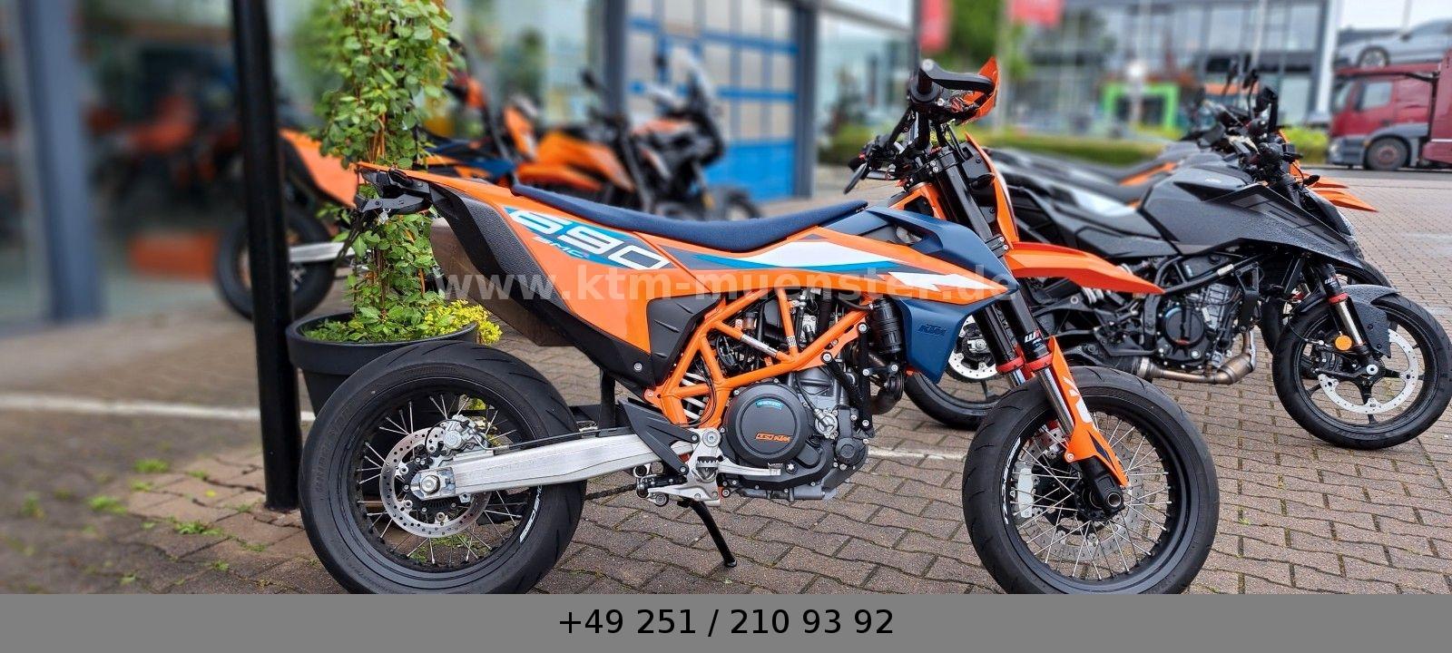 KTM 690 SMC R mit sehr weinig KM