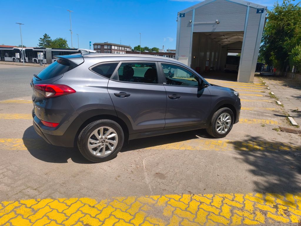 Image of Hyundai TUCSON
