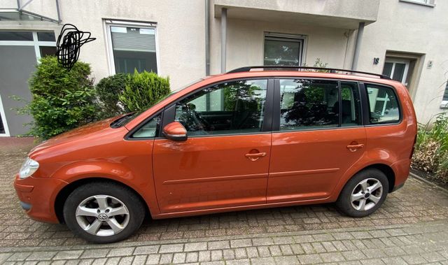 Volkswagen VW Touran Bj. 2009,  Automatik  zuverkaufen