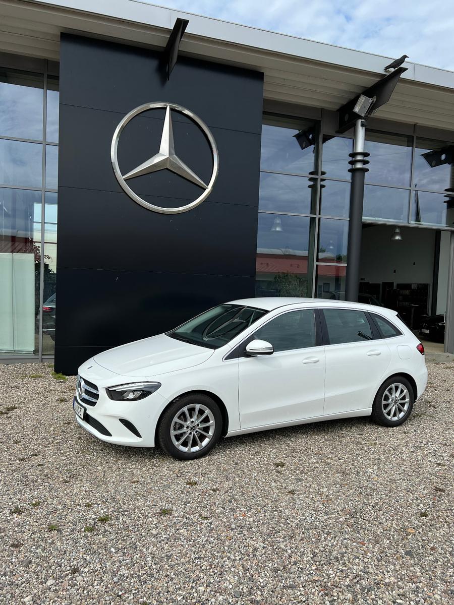 Mercedes-Benz B 180   *Progressive*Premium-Navi*LED*DAB*