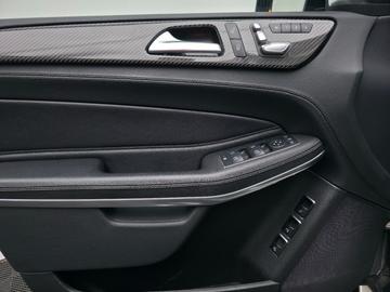 2016 Mercedes-BENZ GLS — миниатюра 44