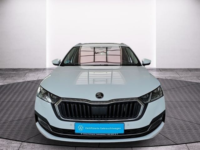 Fahrzeugabbildung SKODA Octavia Combi 2.0 TDI DSG Style MATRIX NAVI PANO