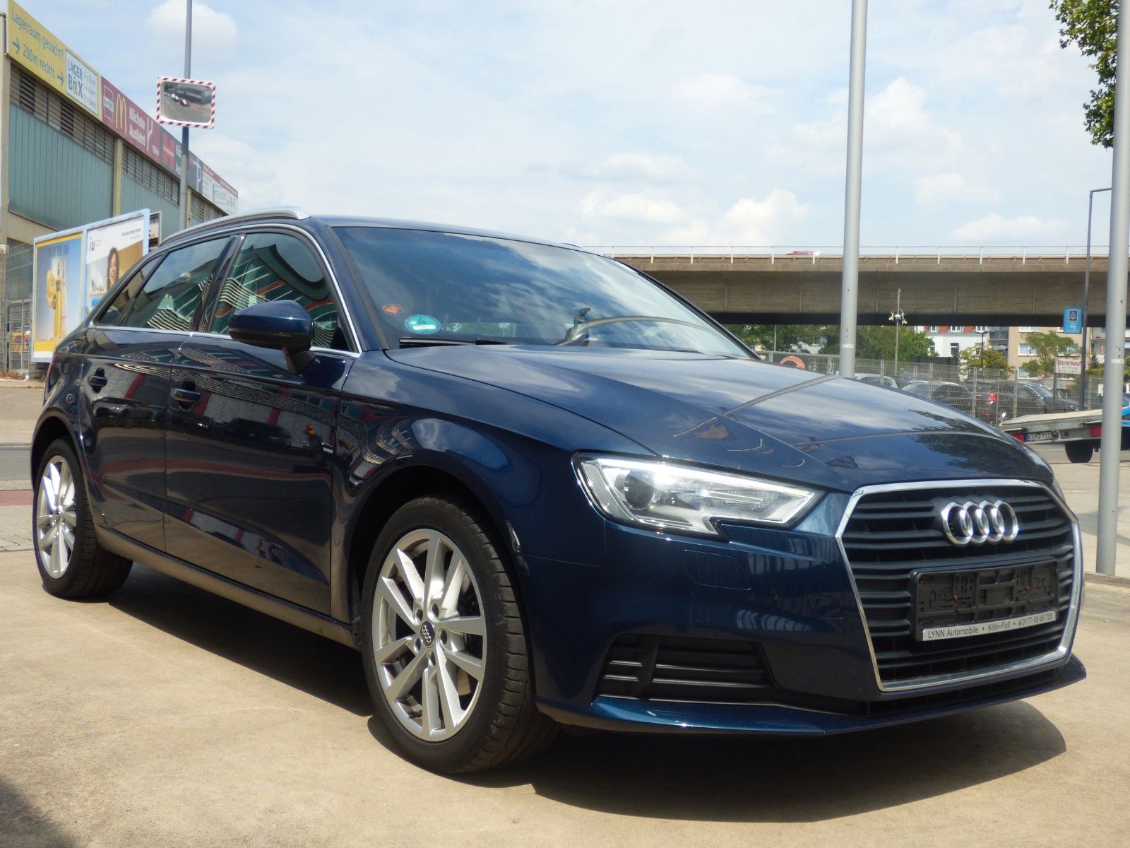 AUDI A3 Sportback  Automatik Alu Pdc Sitzheizung