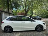 Mercedes-Benz B 220 AMG Line | 190 PS | 1. Hand | LED I Navi  - Mercedes B 220 mit Schiebedach