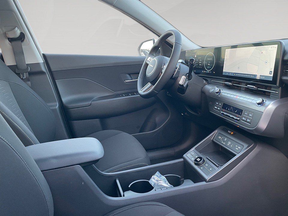 Fahrzeugabbildung Hyundai KONA Elektro 49kWh Trend Assistenz-Paket, el. He