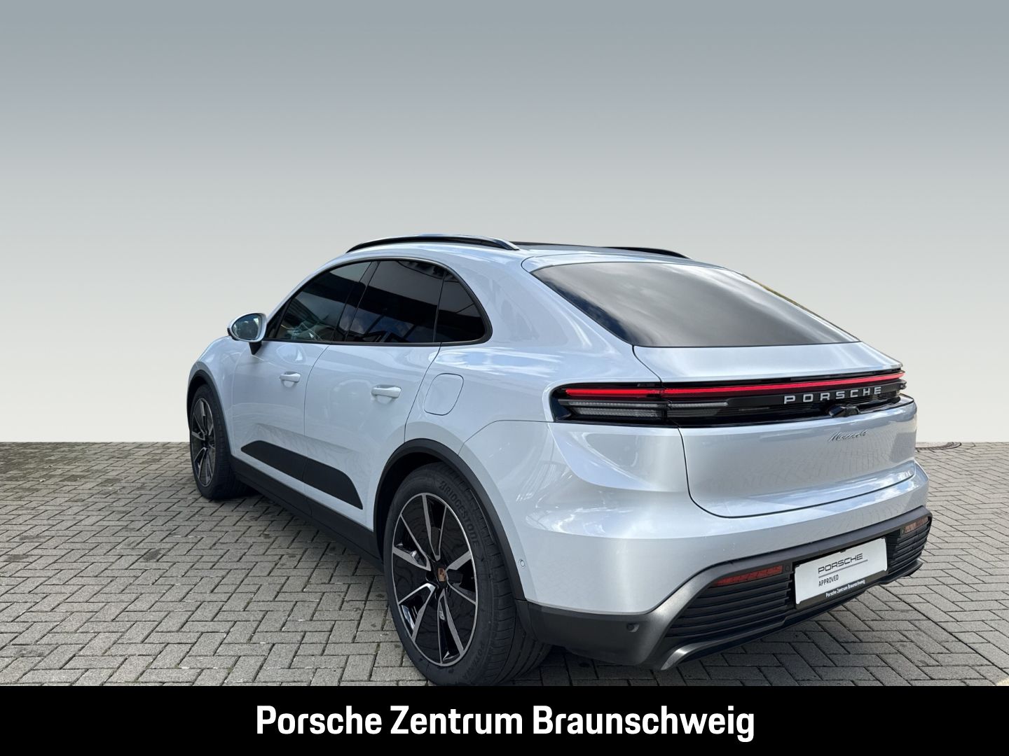 Porsche Macan 4 imagem 3