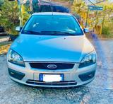 Ford Focus 1.8 TDCi (100CV) cat 5p. Zetec - Ford: Zetec