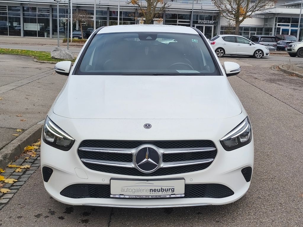 MERCEDES-BENZ B 250 1