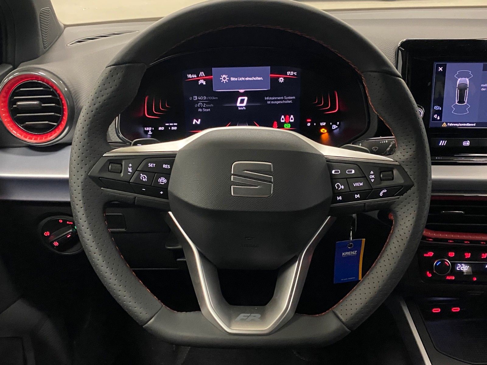 Fahrzeugabbildung SEAT Arona 1.0 TSI FR Garantie 2030+voll LED++KAMERA+