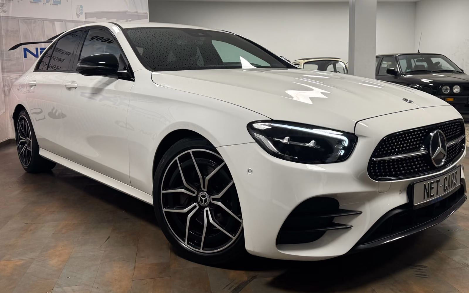 Mercedes-Benz E200d Aut. AMG LINE*SPORTPAKET*LED*NAVi+KAMERA