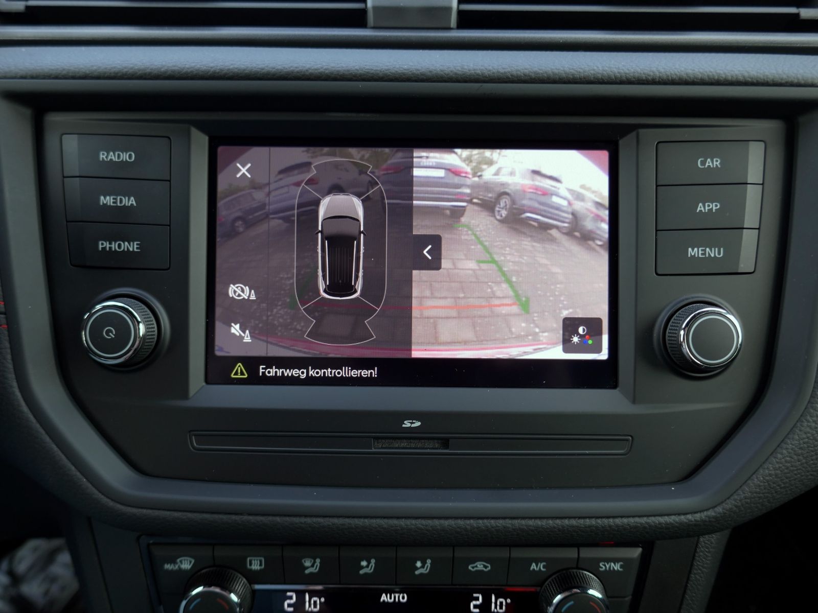Fahrzeugabbildung SEAT Arona FR 1.0 TSI | RFK GRA