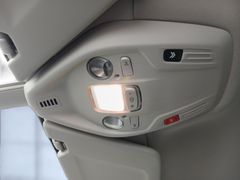 Grand Spacetourer Shine Pack HDI 160 EAT8 Grand Spacetourer Shine Pack HDI 160 EAT8